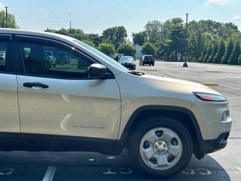 2014 Jeep Cherokee Sport
