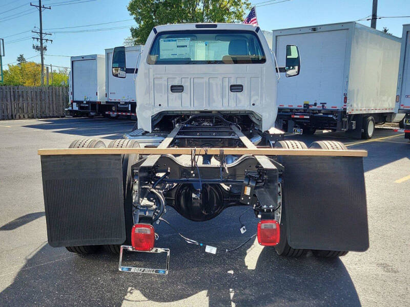 2025 Ford F-750 Super Duty