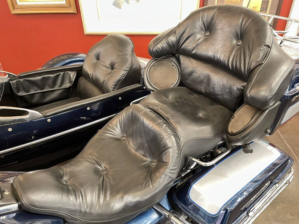 2001 Harley-Davidson FLHTCI - Electra Glide C 9