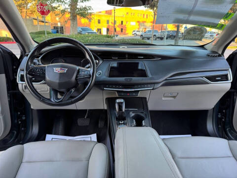 2019 Cadillac XT4 Premium Luxury