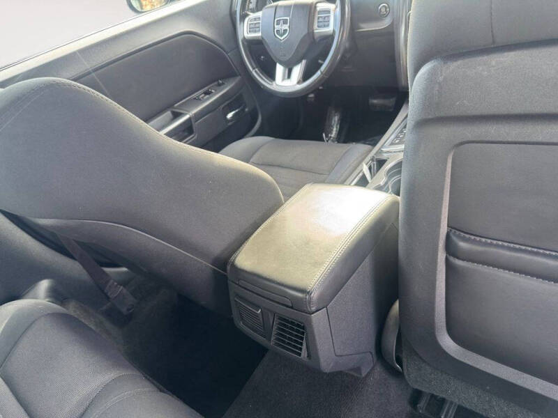 2014 Dodge Challenger SXT