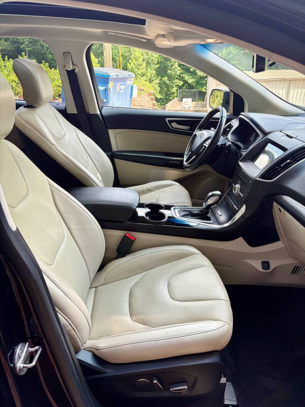 2017 Ford Edge Titanium