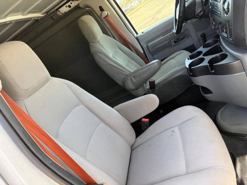 2010 Ford E-Series E-150