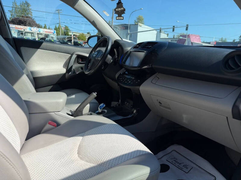 2014 Toyota RAV4 EV