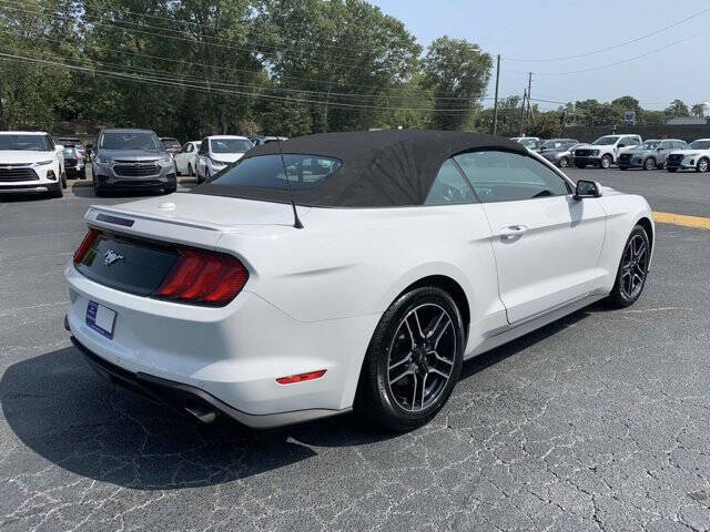 2022 Ford Mustang EcoBoost