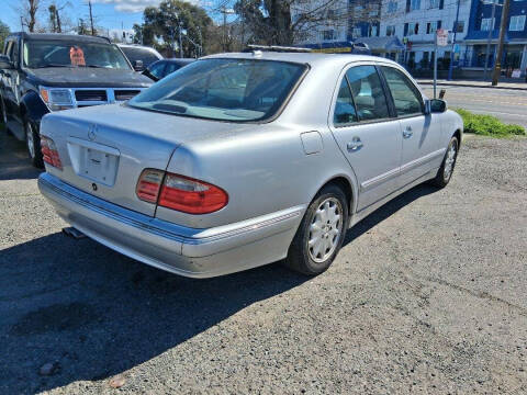 2000 Mercedes-Benz E-Class E 320