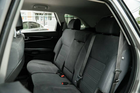 2017 Kia Sorento LX