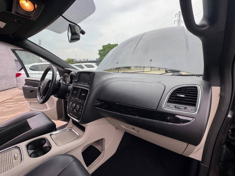 2017 Dodge Grand Caravan SXT