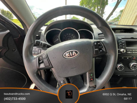 2011 Kia Sorento LX