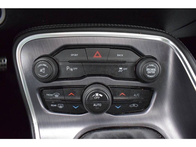 2016 Dodge Challenger R/T Plus