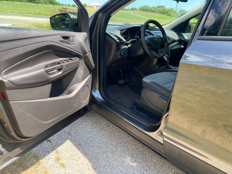 2017 Ford Escape S