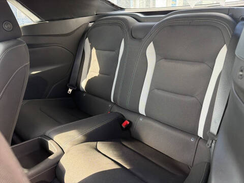 2023 Chevrolet Camaro LT1