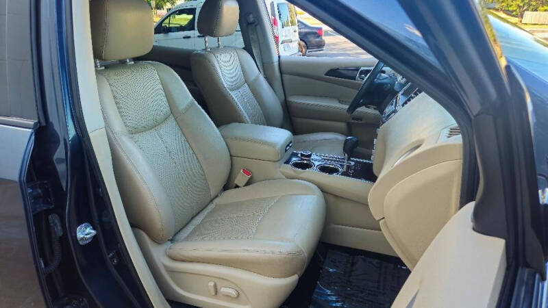 2016 Nissan Pathfinder Platinum