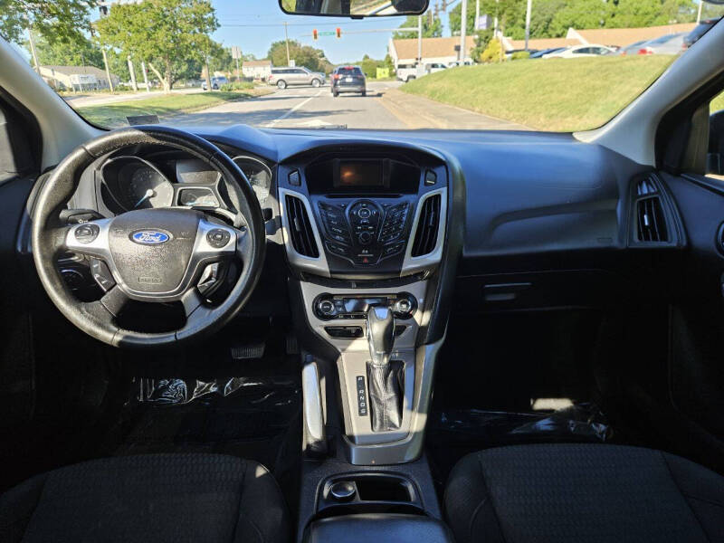 2012 Ford Focus SEL