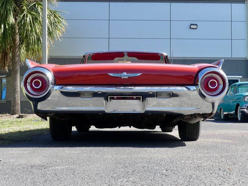 1962 Ford Thunderbird