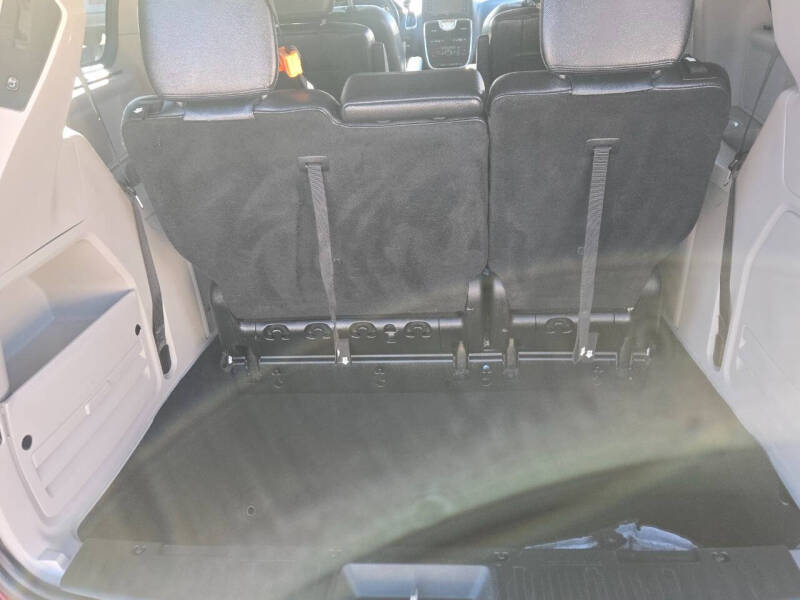 2013 Chrysler Town and Country Touring