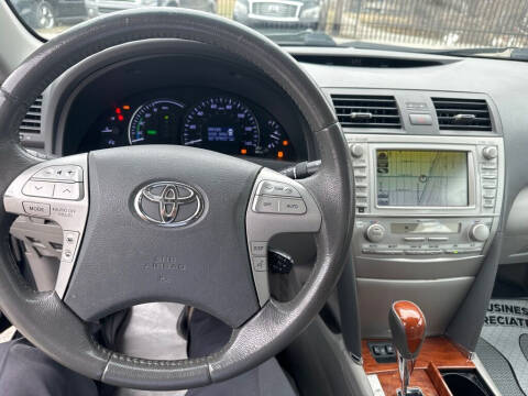 2011 Toyota Camry Hybrid for sale at RITE PRICE AUTO SALES INC in Harvey IL