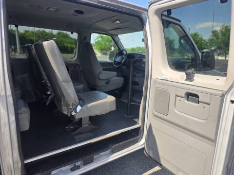 2008 Ford E-Series E-150 XLT