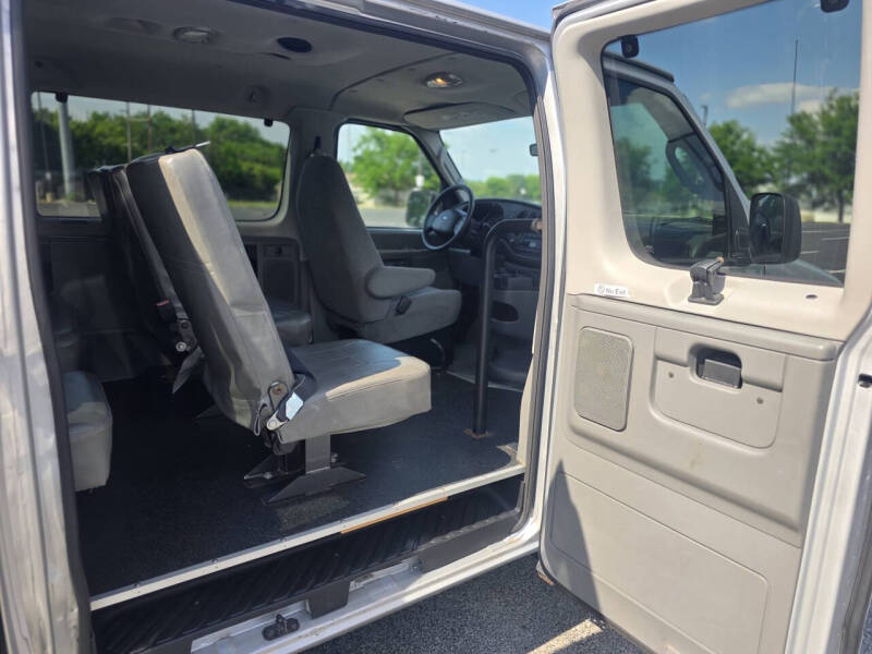 2008 Ford E-Series E-150 XLT