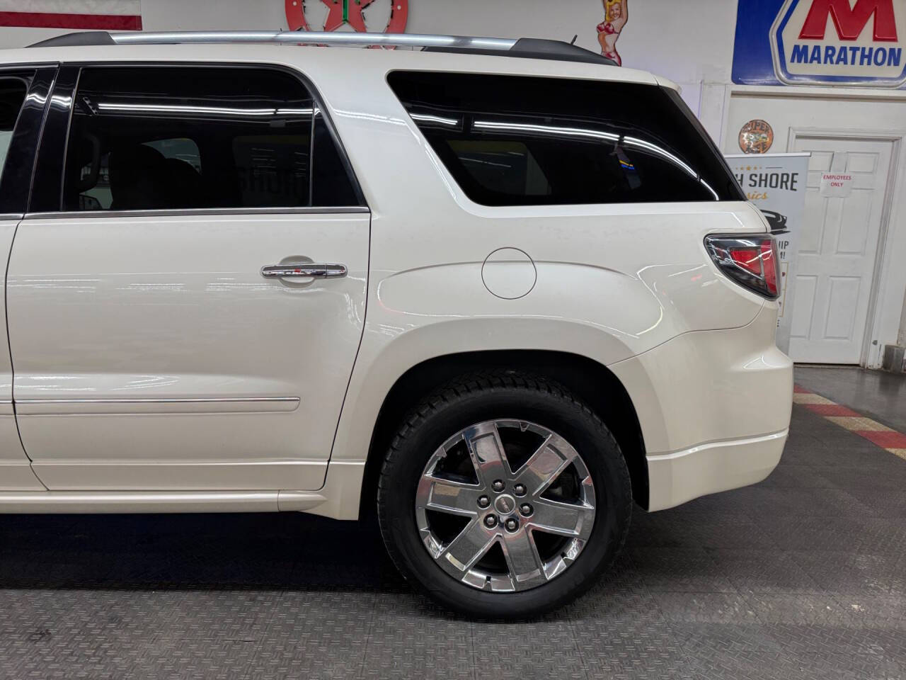 2014 GMC Acadia 15