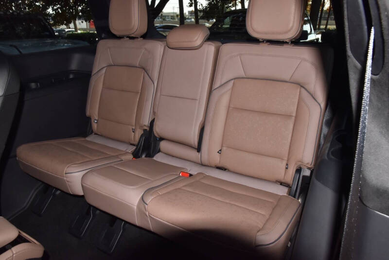 2025 Lincoln Navigator Black Label