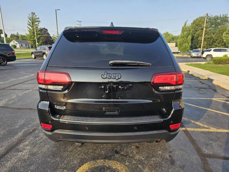 2020 Jeep Grand Cherokee Laredo