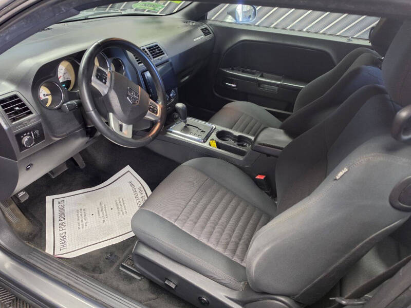 2012 Dodge Challenger SXT