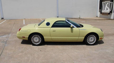 2005 Ford Thunderbird