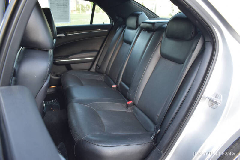 2011 Chrysler 300 C