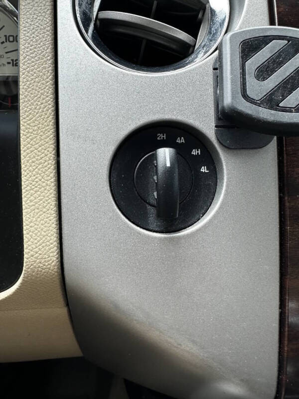 2012 Ford Expedition XLT