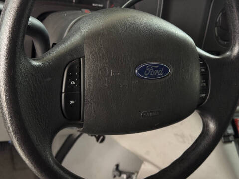 2010 Ford E-Series E-450 SD