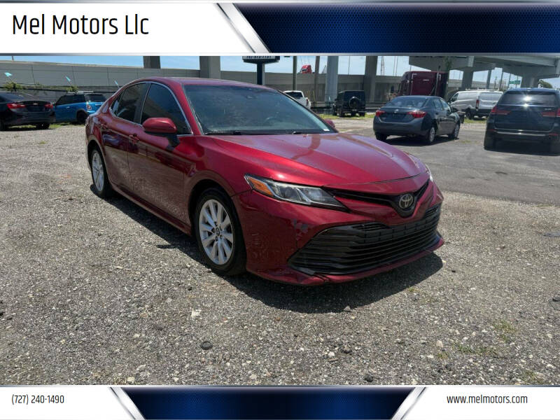 2019 Toyota Camry LE's photo