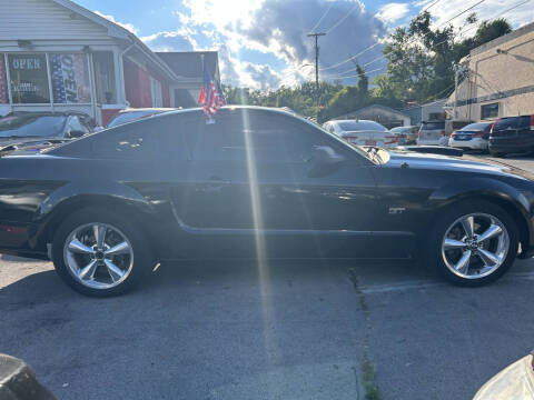 2007 Ford Mustang GT Deluxe