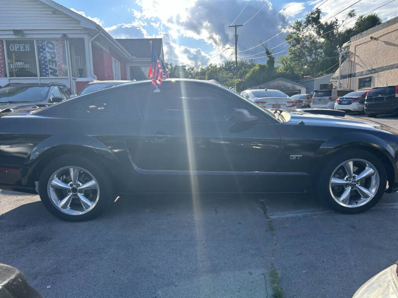 2007 Ford Mustang GT Deluxe