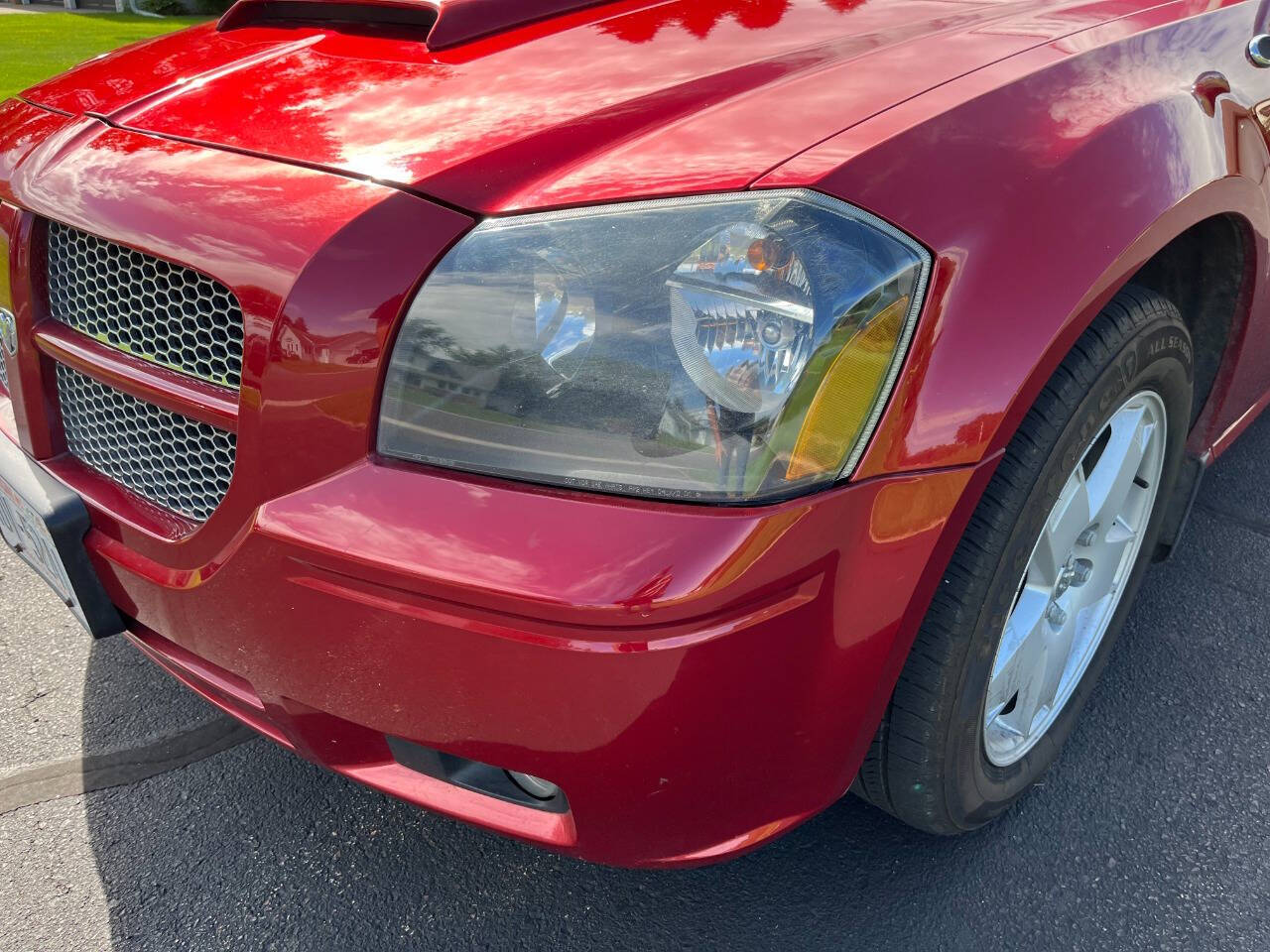 2005 Dodge Magnum 12