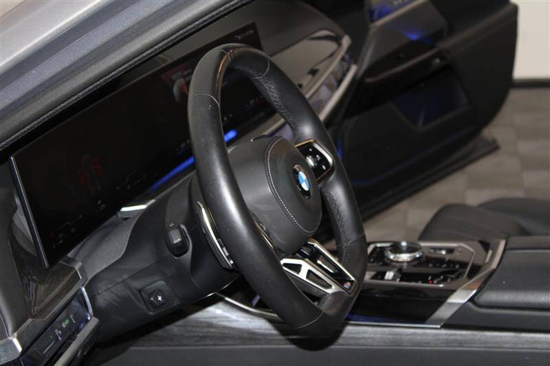 2024 BMW 7 Series 740i