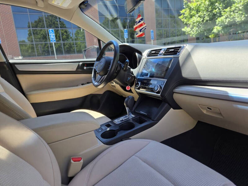 2019 Subaru Outback 2.5i Premium