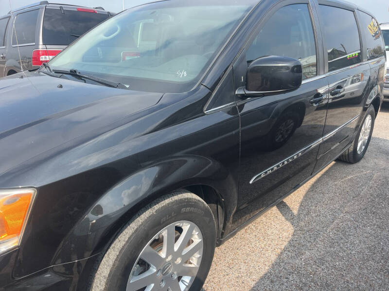 2016 Chrysler Town and Country Touring