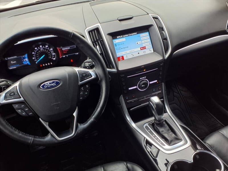 2016 Ford Edge Titanium