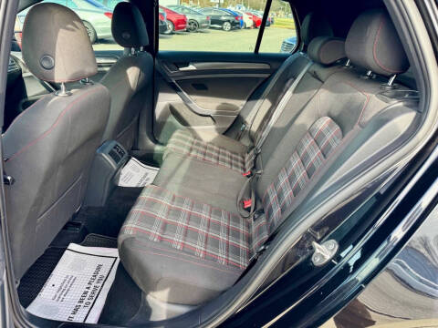 2018 Volkswagen Golf GTI S