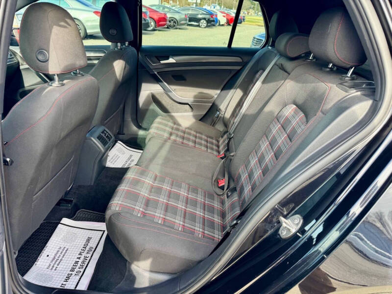 2018 Volkswagen Golf GTI S