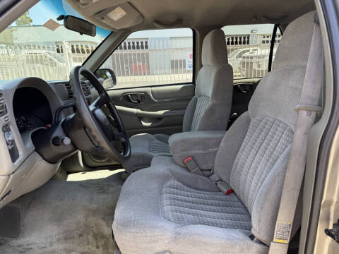 2002 Chevrolet Blazer LS
