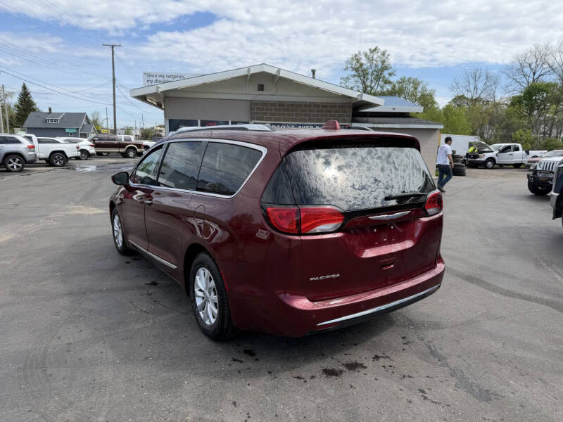 2018 Chrysler Pacifica Touring L Plus