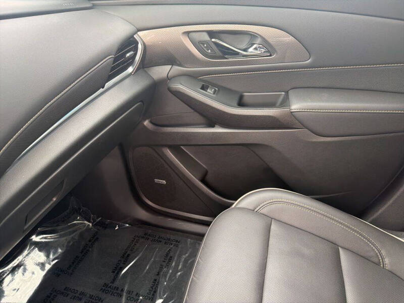 2023 Chevrolet Traverse Premier