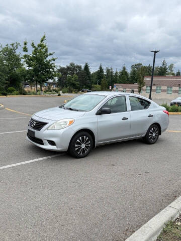 2013 Nissan Versa 1.6 S