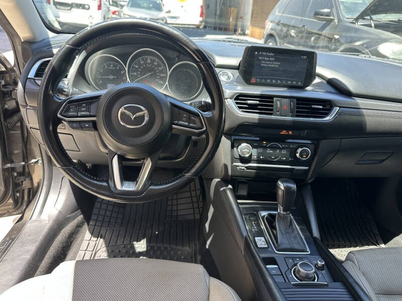 2017 Mazda MAZDA6 Touring