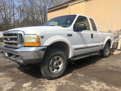 1999 Ford F-250 Super Duty for sale at Monroe Auto's, LLC in Parsons TN