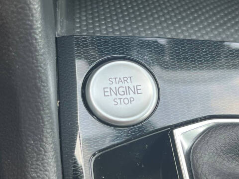 2025 Volkswagen Taos S