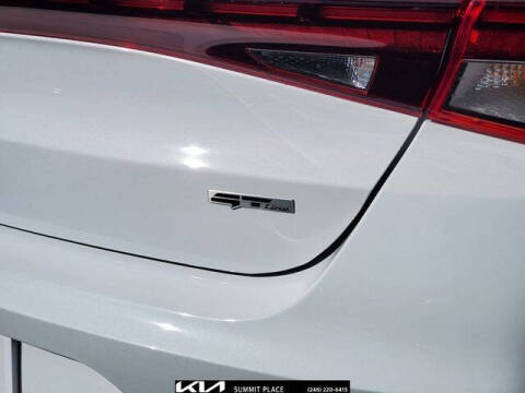 2023 Kia K5