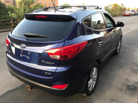 2012 Hyundai Tucson for sale at BLS AUTO SALES LLC in Bronx NY